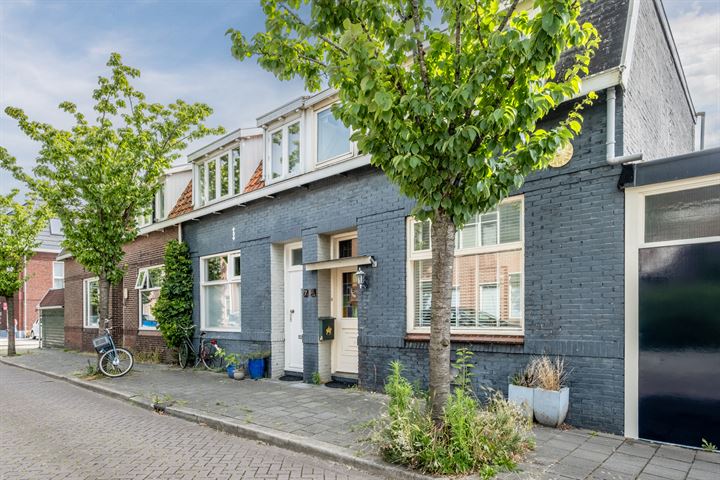 View photo 40 of Badhuisstraat 9