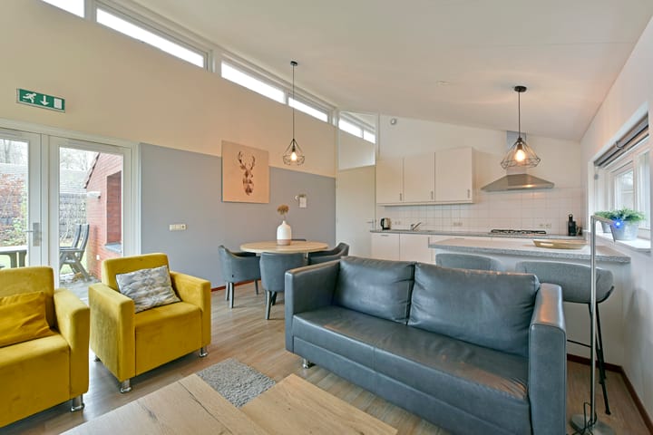 Foto 8 van Zwembadweg 1-W112