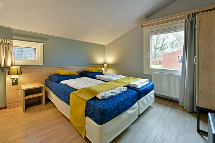 Foto 21 van Zwembadweg 1-W112