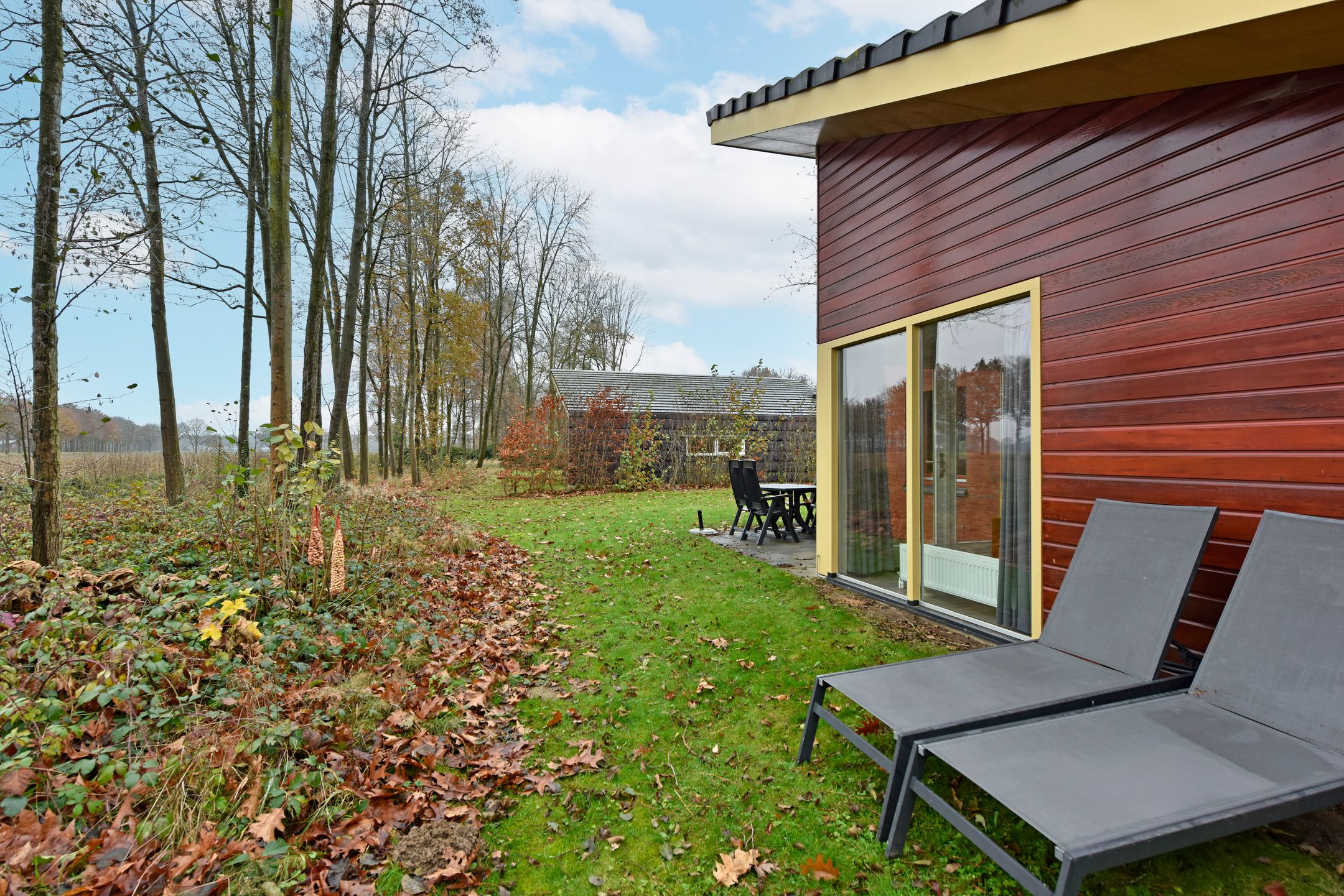 Foto 30 van Zwembadweg 1-W112