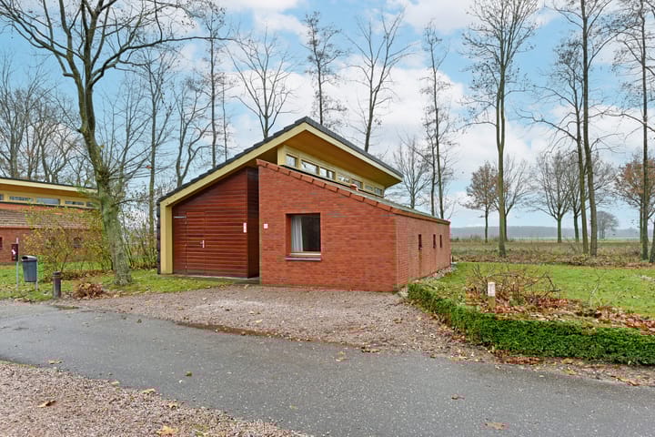 Foto 2 van Zwembadweg 1-W112