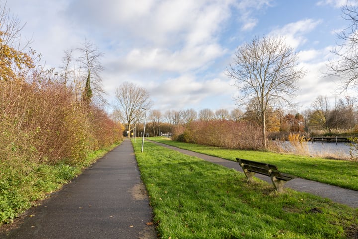 Bekijk foto 39 van Kreeftstraat 2