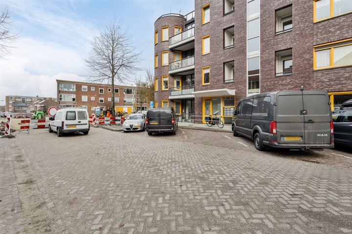 Bekijk foto 4 van Scheldestraat 104