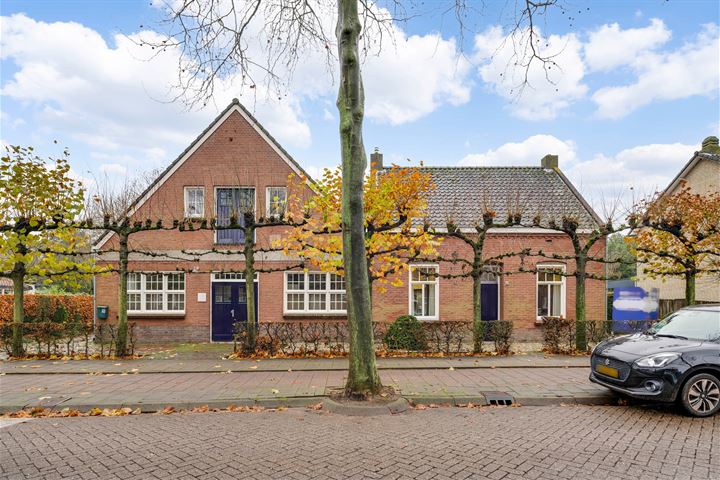 Bekijk foto 2 van Rijnstraat 33