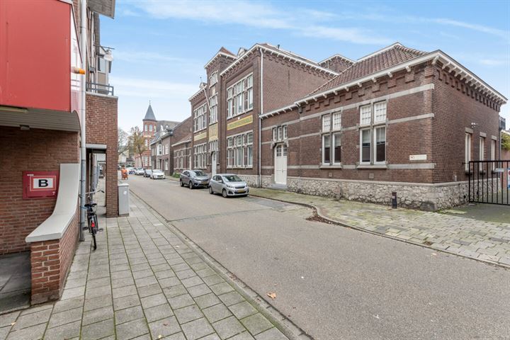 Bekijk foto 6 van Begijnhofstraat 18-E