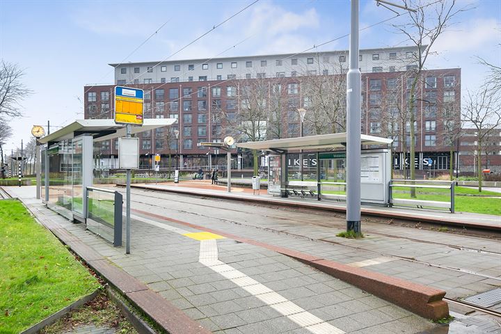 Bekijk foto 30 van Middeldijkerplein 228