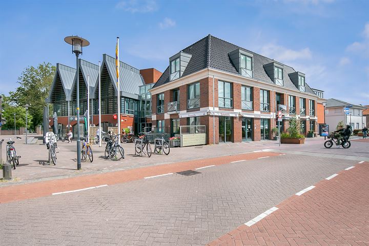 Bekijk foto 46 van Spoetnikstraat 12