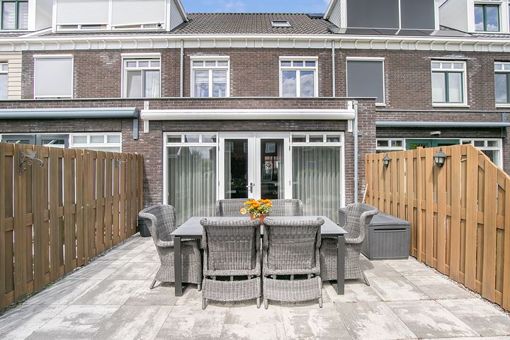 Bekijk foto 36 van Spoetnikstraat 12