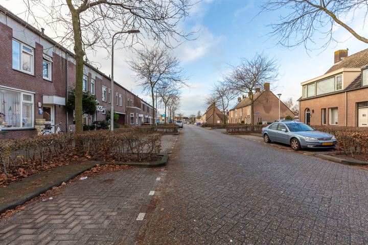 Bekijk foto 30 van Buurmalsenlaan 82