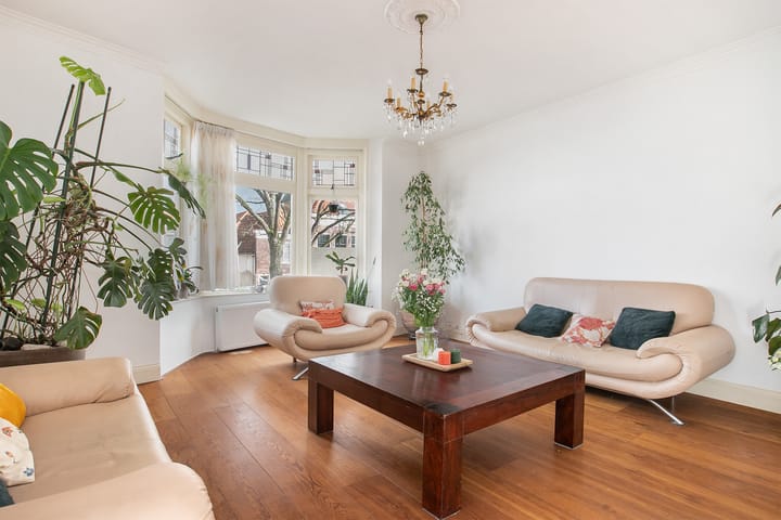 Foto 17 van Raam 242