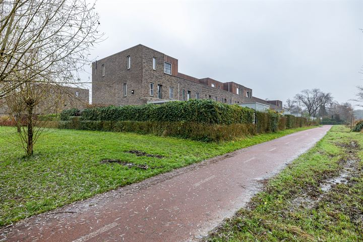 Bekijk foto 49 van Mergelstraat 18