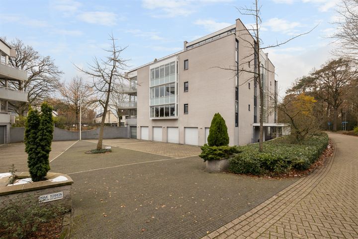 Bekijk foto 31 van Constantijnlaan 47