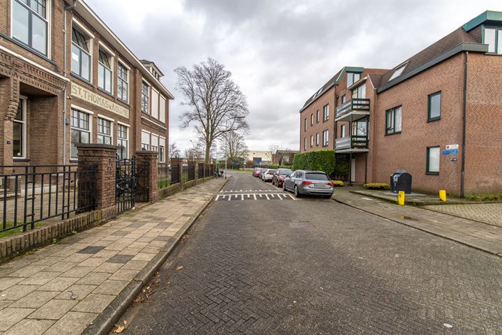 Bekijk foto 32 van Jacob Cremerstraat 60