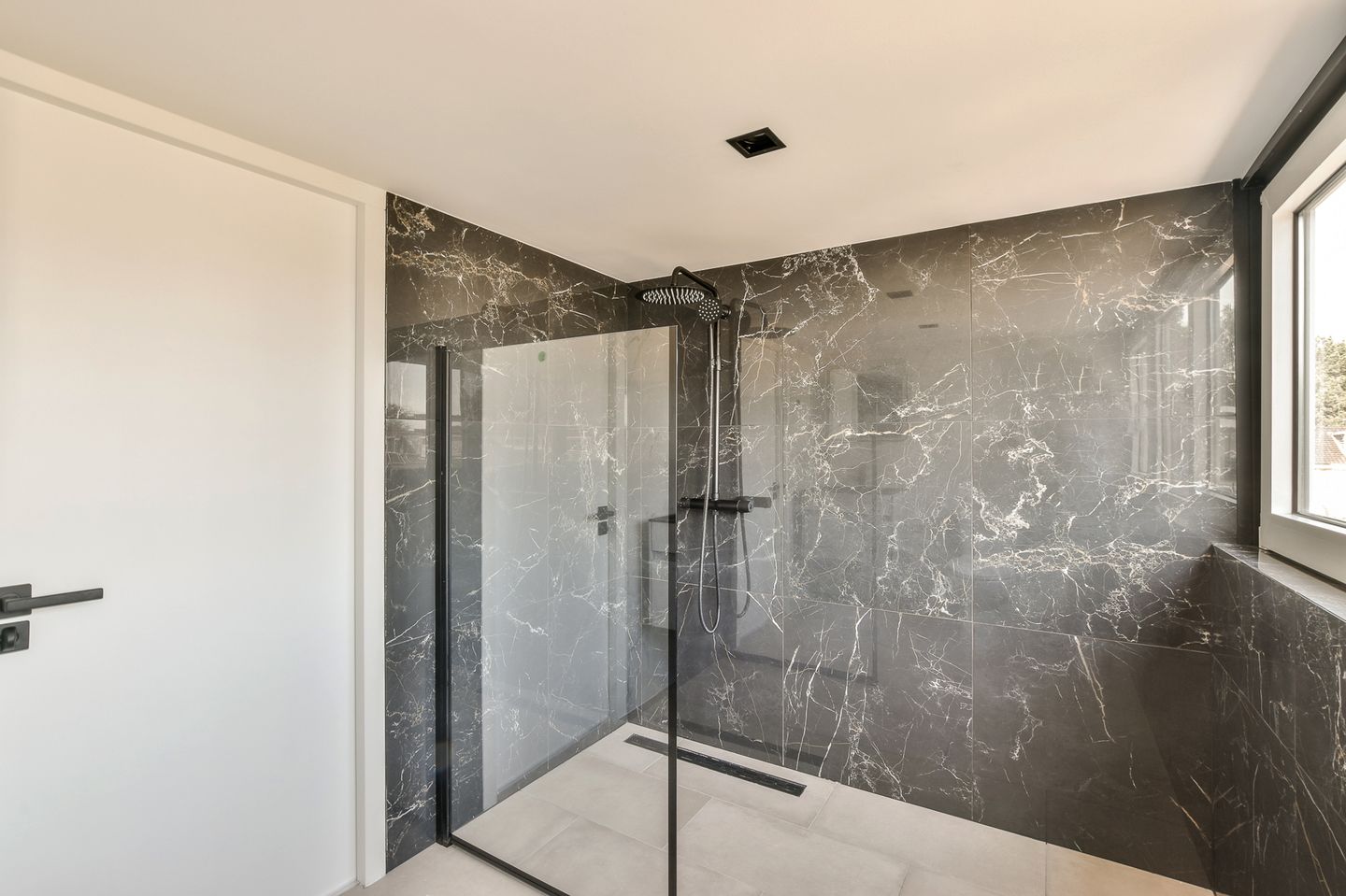 Foto 34 van De Roos van Dekama 20