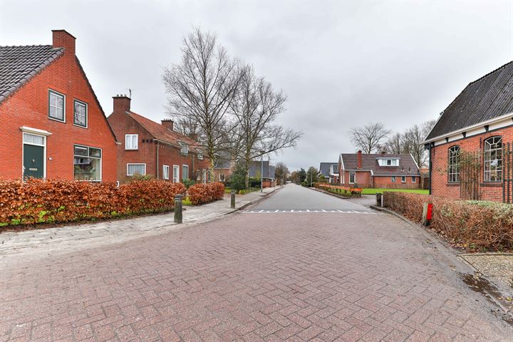 View photo 46 of Drachtsterweg 1