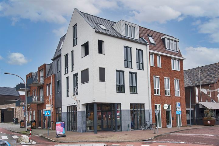 Bekijk foto 32 van Dorpsstraat 31-302