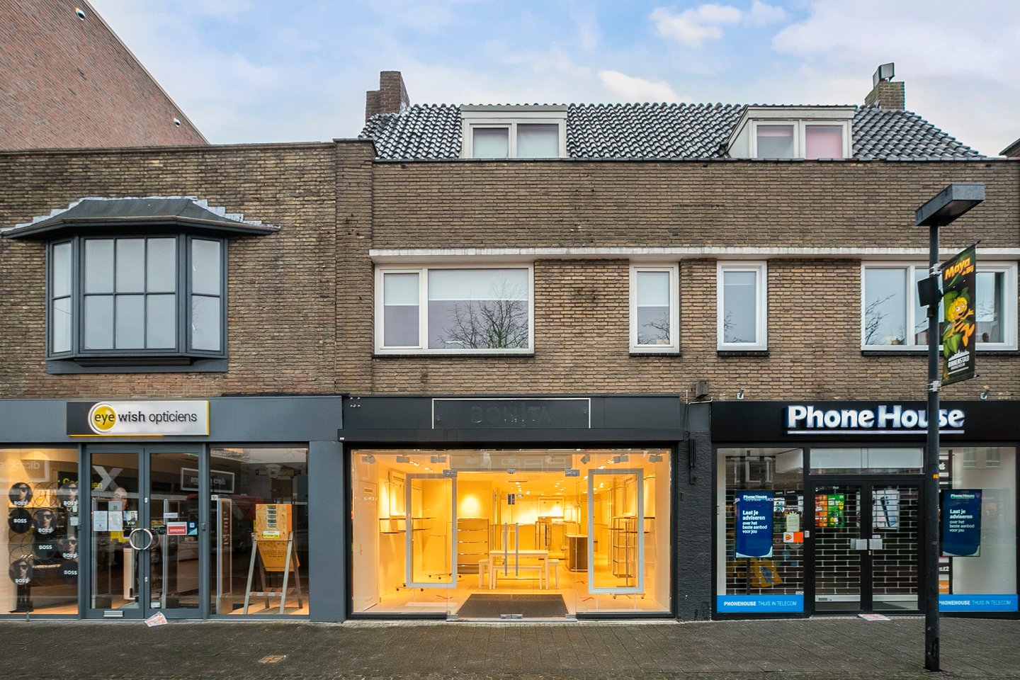 Bekijk foto 1 van Hoofdstraat 195