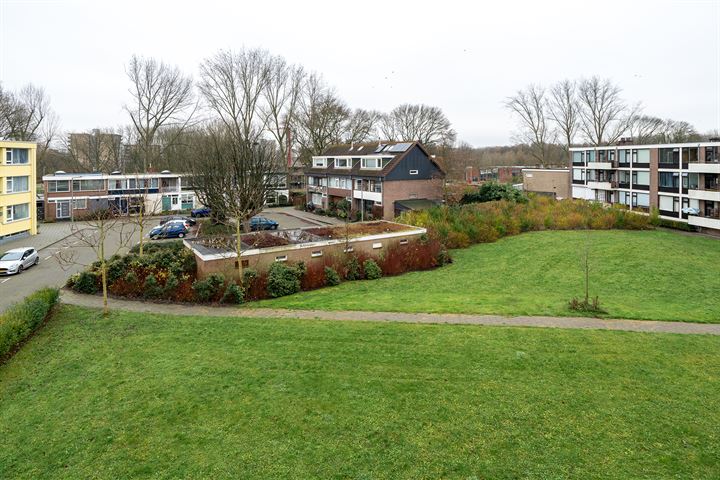 Bekijk foto 19 van Van Wijngaardenlaan 42