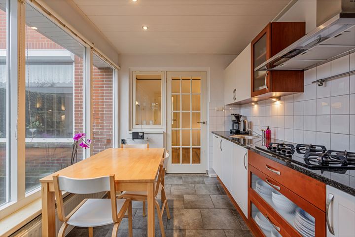 Bekijk foto 10 van Irisstraat 21