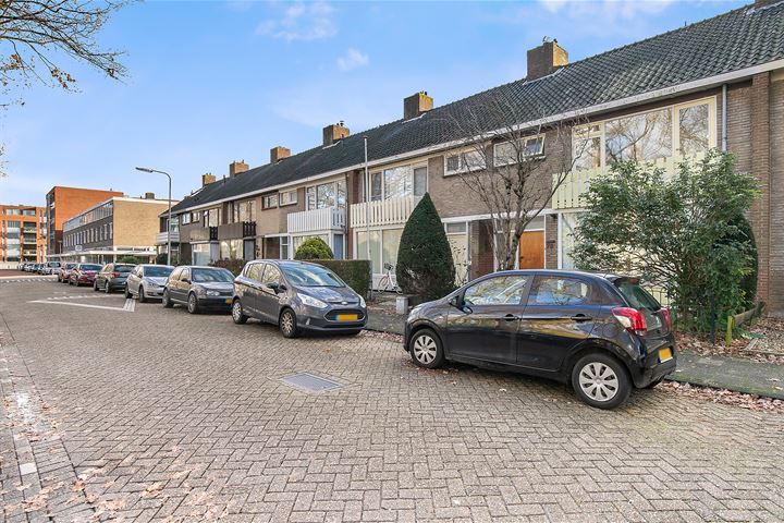 View photo 8 of Lisstraat 70