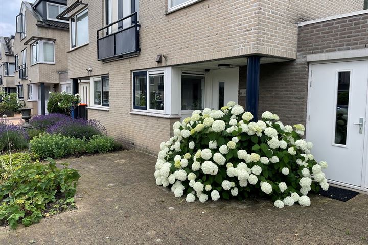 Bekijk foto 39 van Roolvinkstraat 2