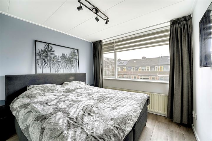 Bekijk foto 18 van Conradstraat 43