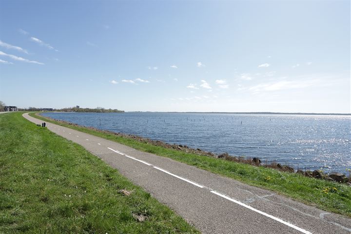 Bekijk foto 4 van Toernooiveld 8