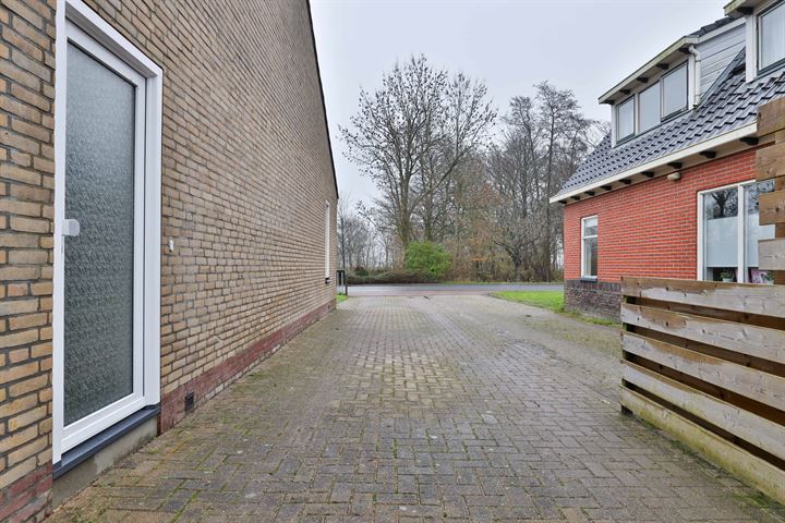 Bekijk foto 10 van Brugstraat 4