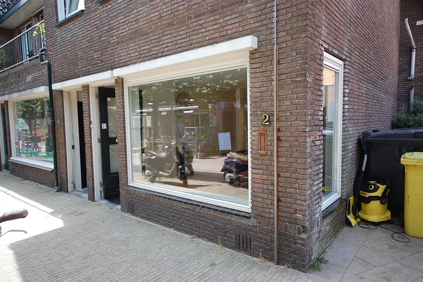 Bekijk foto 2 van Kerkstraat 2-A