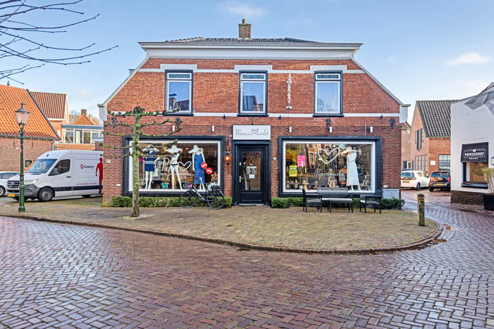 Marktstraat 12, Borne