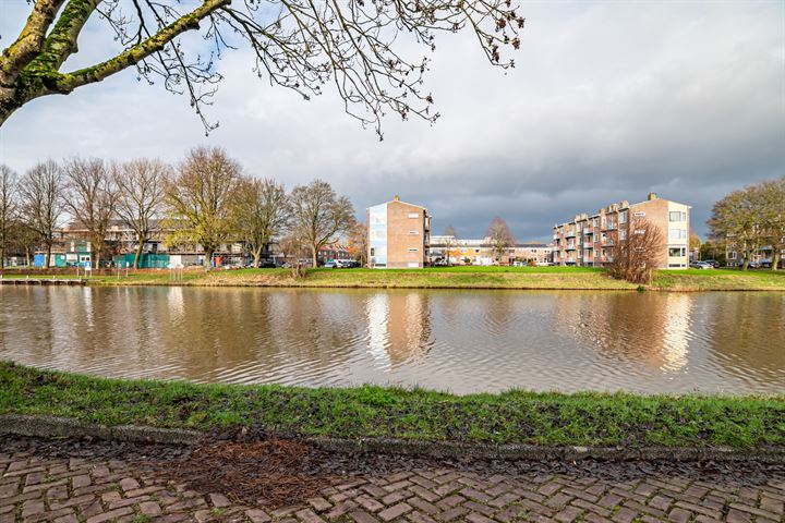 Bekijk foto 7 van Makkumstraat 26