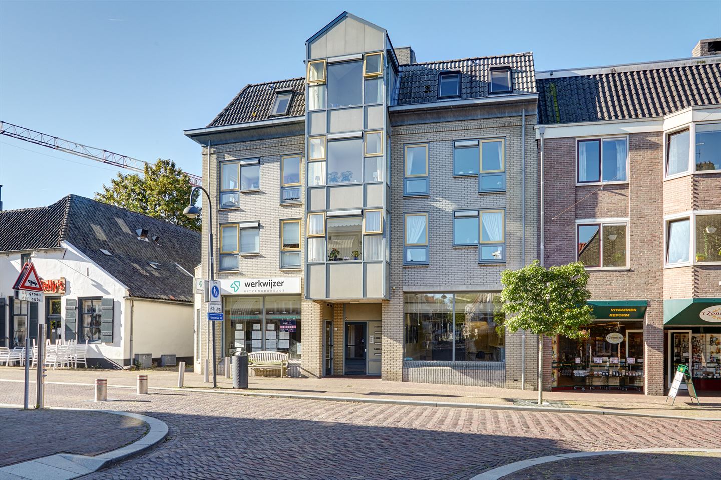 Bekijk foto 1 van Bergstraat 44