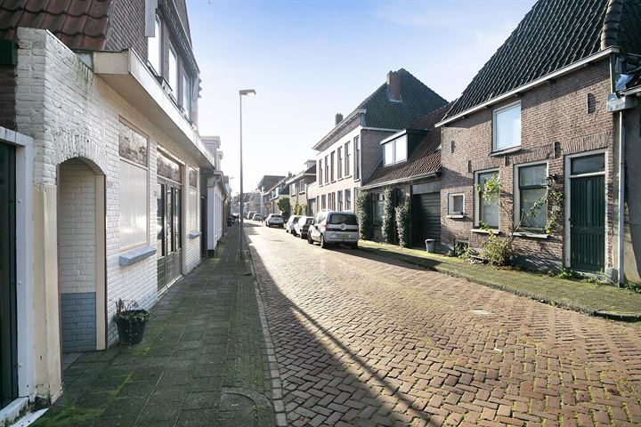 Bekijk foto 19 van Groenestraat 85