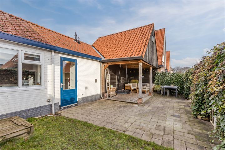 Bekijk foto 43 van Emmastraat 19