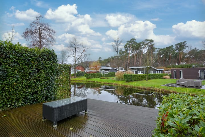 Foto 18 van Akerstraat 153-115