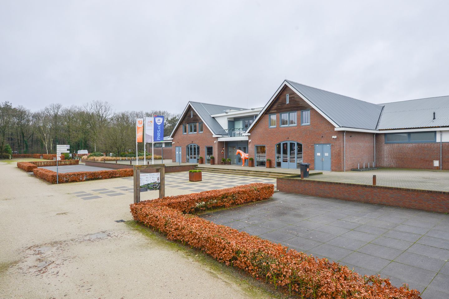 Bekijk foto 1 van De Beek 105