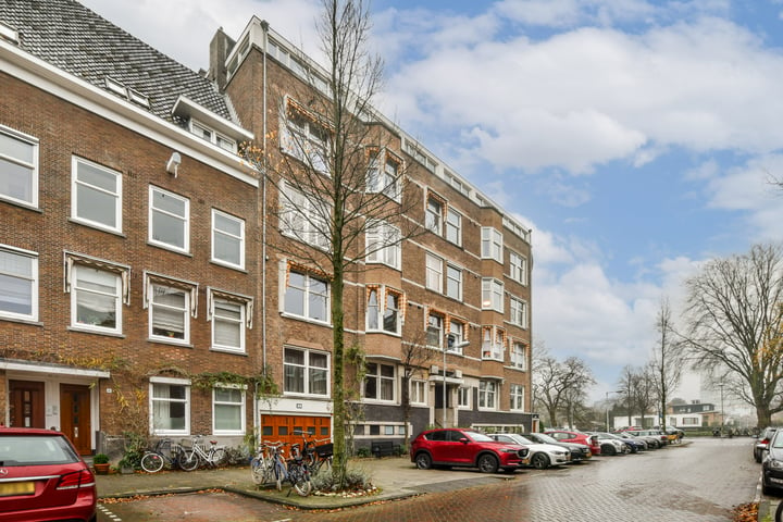 Bekijk foto 3 van Michelangelostraat 105-II