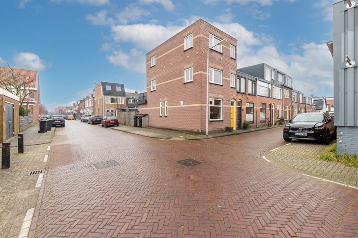 Bekijk foto 45 van Ranonkelstraat 20