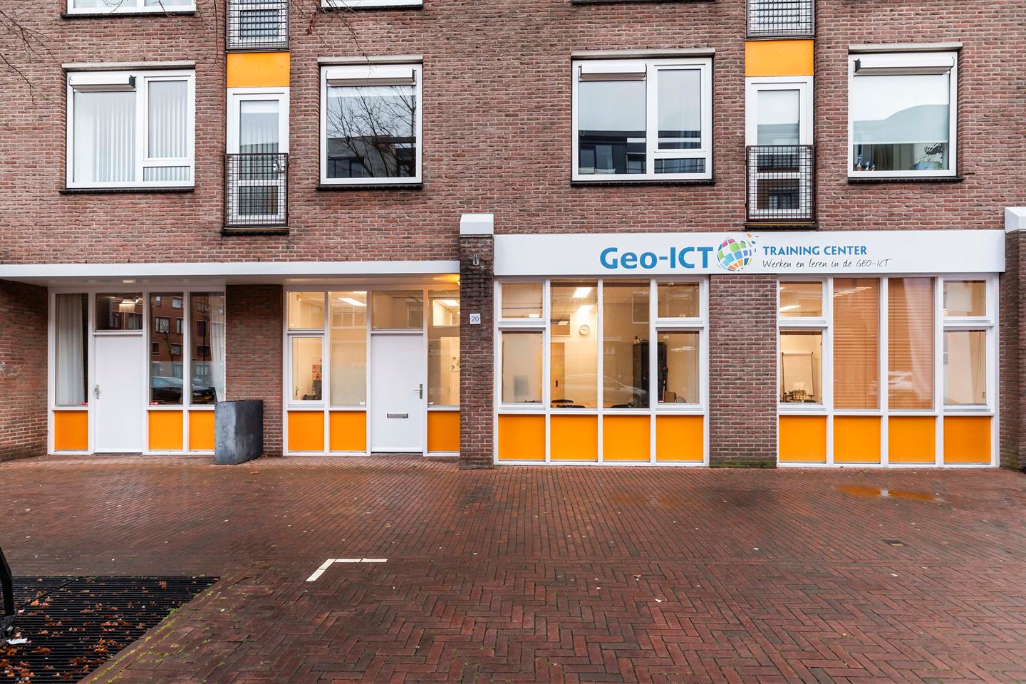 Bekijk foto 3 van Hoofdstraat 20