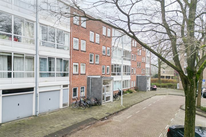 Bekijk foto 32 van Asingaborg 75