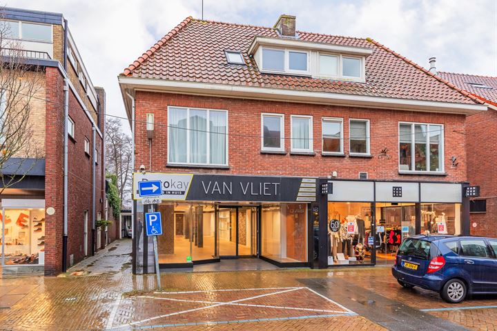 Burgemeester Mooijstraat 12, Castricum