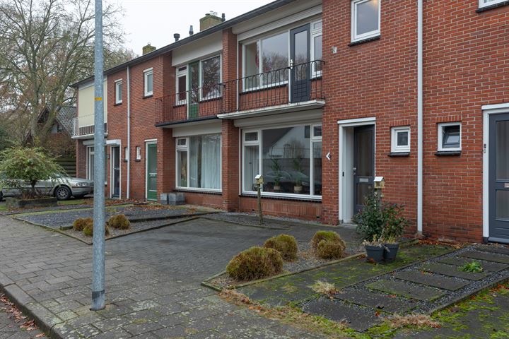 Bekijk foto 6 van Montgomerystraat 14