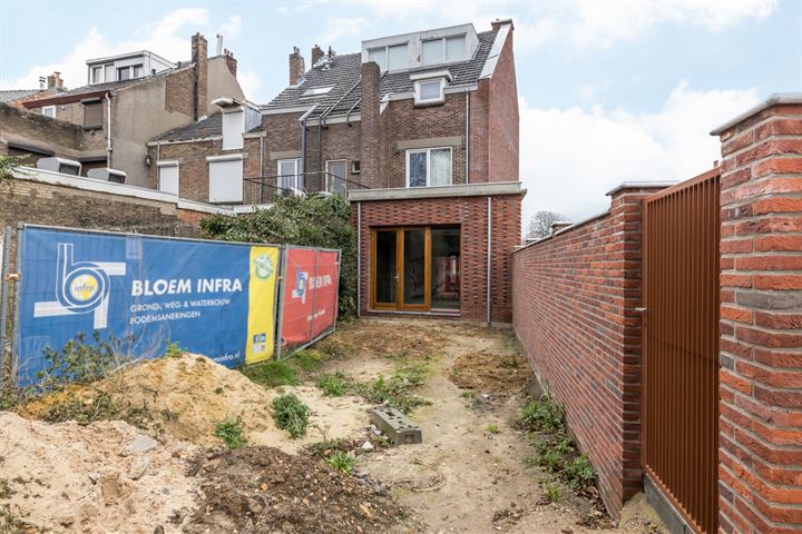 Bekijk foto 13 van Louisestraat 2