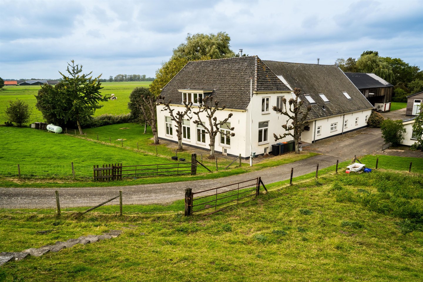 Bekijk foto 1 van Lekdijk 20