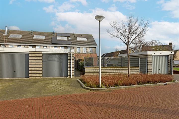 Bekijk foto 40 van T.W. van Emmerikstraat 4