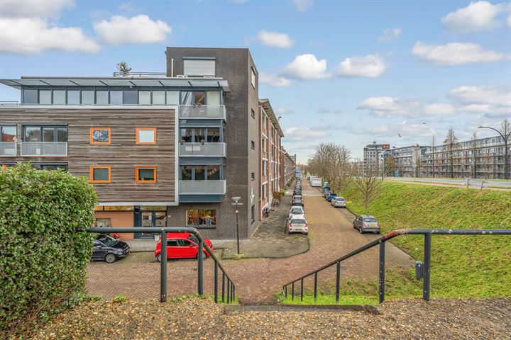 Bekijk foto 33 van Van der Horststraat 32