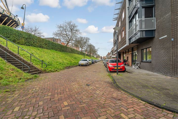 Bekijk foto 34 van Van der Horststraat 32