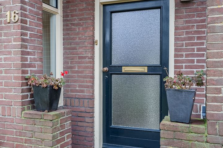 Bekijk foto 9 van Mr. Harm Smeengestraat 16