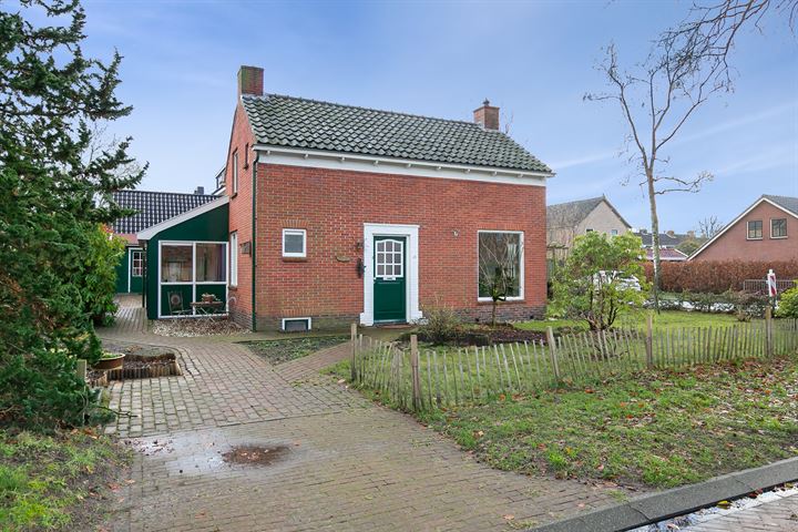 Bekijk foto 36 van Beukenlaan 28