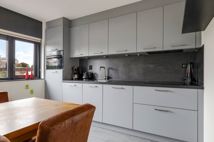 View photo 20 of Onze Lieve Vrouwestraat 75